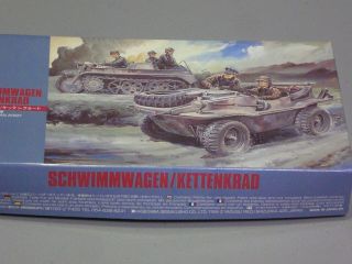1/72 Scale Shwimmwagen And Kettenkrad W/4 Figures Hasegawa Kit Mt13 Complete