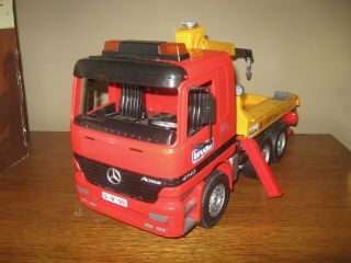 Bruder 2001 Crane Lift Tow Truck Mercedes Actros 4143 Large W/ Moving Parts