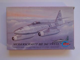 Mpm 72114 1/72 Messerschmitt Me262 V9/v12 Wwii German Jet Prototype