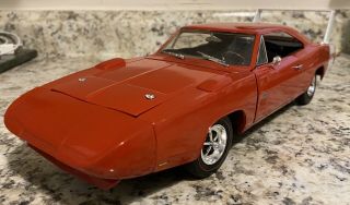 Ertl - 1969 Dodge Charger Daytona Red & White 1:18 Scale Muscle Car