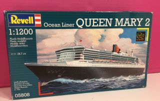 Revell - Germany Queen Mary 2 Ocean Liner - Plastic Model Commercial Ship Kit
