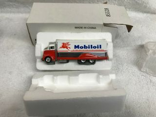 1/64 Hot Wheels Lim,  Ed.  " Mobilgas " Mobiloil 38 Ford C.  O.  E.  Box Truck/red - White