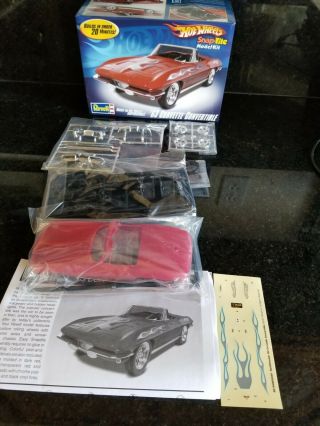 Revell 1963 Chevrolet Corvette Convertible 1/25 Scale Car Model Kit