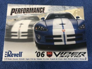 1/24 1/25 Revell 2006 Dodge Viper Srt