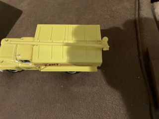 1/34 Scale Kent Quality Feeds Truck First Gear 3