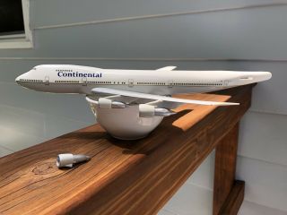 1/200 Hogan Wings Continental Airlines Boeing 747 - 200 Incomplete