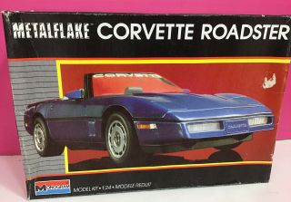 Monogram 1987 Chevrolet Corvette Roadster Metalflake 1:24 Scale Model Kit