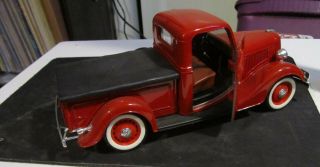 Solido Ford V8 1936 Echelle Truck 1/19 Beverly Hills Red