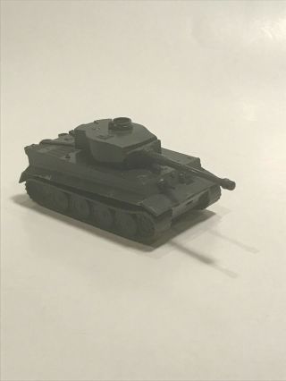 ROCO Minitanks German PzKpfw VI Tiger I Tank,  HO / 1:87 scale 3
