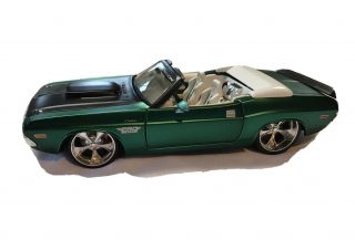 Diecast - 1:24 Maisto Pro Rodz 1970 Dodge Challenger Rt Convertible Dark Green