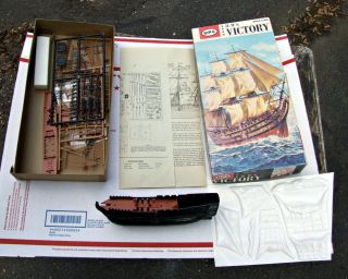 Vintage Upc H.  M.  S.  Victory Ship 1/400 Scale Model Kit