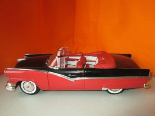 Ertl American Muscle Limited Edition 1956 Ford Sunliner 1:18 No Box