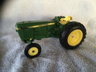 Ertl John Deere 2440??? Toy Tractor 1/16 Scale Diecast Green/yellow J