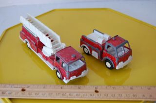 2 Vintage Tootsie Toy Fire Truck W/ Lifting Ladder 1970 