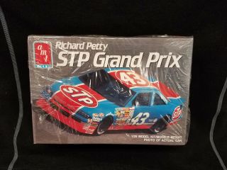 Amt Ertl 1/25 Scale Richard Petty Stp Grand Prix 43 Nascar No.  6728 ©1990