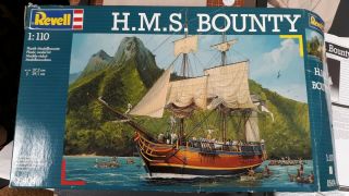 Revell 05404 Sailing Ship 1:110 H.  M.  S.  Bounty Ship Model (incomplete) Parts