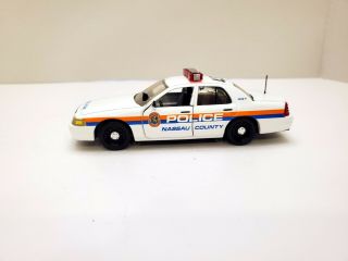 1/43 Custom Road Champs Nassau County,  Ny Police 1999 Ford Cv