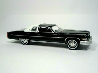 Auto World 1976 Cadillac Coupe Deville 1/64 Scale Limited Edition Diecast Model