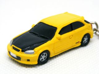 Initial D Honda CIVIC Type - R EK9 Yellow with Key Chains Miniature Car NFS 3