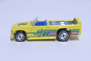Hot Wheels Mini Truck Yellow W/ Ultra Hots Sto & Go Set