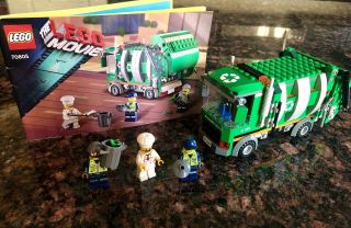 100 Complete The LEGO Movie 70805 - Trash Chomper / Garbage Truck 2 - in - 1 2