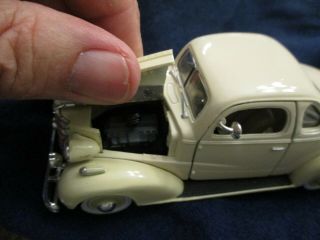die cast national Motor Museum 1938 Chevy master Deluxe Business Coupe 1/32 2