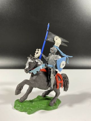 Britains Swoppet War Of The Roses White Knight On Horse W/ Banner