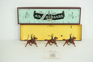 Britains Toy Soldiers The Queens Own 4th Hussars Collectors Edition 8811 H2