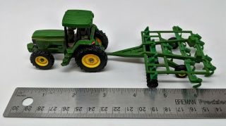 Ertl John Deere 7800 Tractor With Plow Implement - 1:64 Scale (loose)