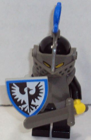 Lego 6059 Classic Castle Black Monarch Vintage Knight Minifigure Sword Shield