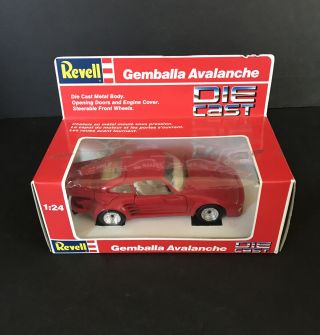 Revell Gemballa Avalanche Red 1:24 Scale Die Cast - 8652