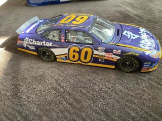 2005 Carl Edwards 60 Charter Team Caliber 1/24 Diecast Owners Series 0707