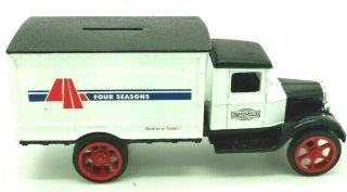 Ertl Truck Bank 1931 Hawkeye (1:34) Standard Motor Products Four Seasons (0237)