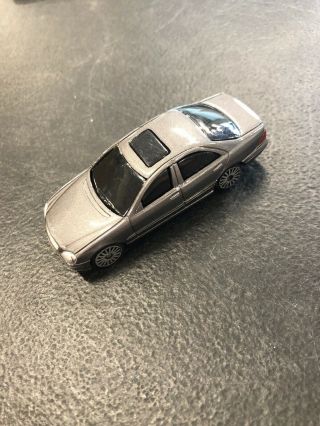 Maisto Mercedes Benz S Class Diecast Metal Toy Car Collectible
