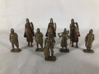 Vintage Miniature Kinder Surprise Brass Soldiers Knight And Horses (ref T393)