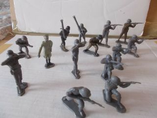 Vintage Tim - Mee ? Ww11 German Infantry,  14 Plastic Figures See Photos