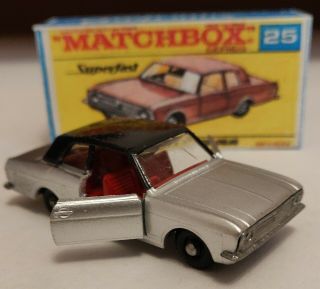 Matchbox superfast lesney 25 Ford Cortina Custom/Crafted box 2
