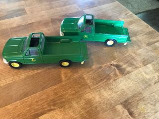 2 - John Deere Pickup Truck Farm Toy Green - Ertl - 1/24 Scale Metal Diecast