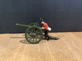 Britains / British Bulldog: Gun Of The Royal Artillery.  54mm Metal Model