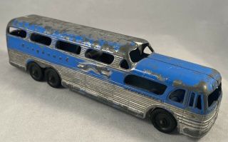 Vintage Tootsietoy Greyhound Scenicruiser Metal Toy Diecast Bus