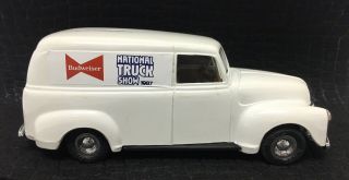 Ertl Budweiser White 1950 Chevrolet Panel Delivery Truck Van Bank 1:25
