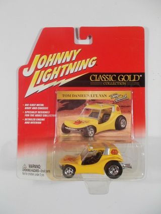 Johnny Lightning 1/64 Classic Gold Tom Daniels L’il Van