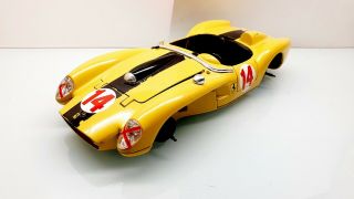 1/18 Burago Ferrari Testarossa 1957 Pour PiÈces - Diorama Garage - Ax5