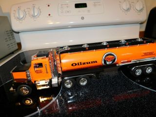 Oilzum Motor Oil Tanker Toy Truck Bank Taylor - Made 1/34 Scale