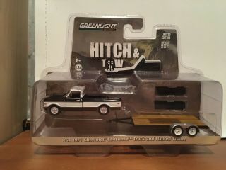 Greenlight Hitch & Tow 1971 Chevrolet Cheyenne Truck And Flatbed Trailer