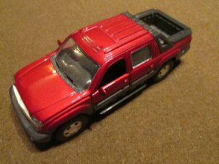 Ray Diecast 1/32 Scale 2002 Chevrolet Avalanche