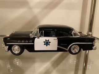 1/26 1955 Buick Century California Highway Patrol Squad Car Maisto Diecast Black