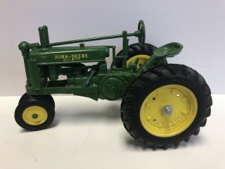 Ertl John Deere Model G,  1/16 Diecast Metal Farm Tractor