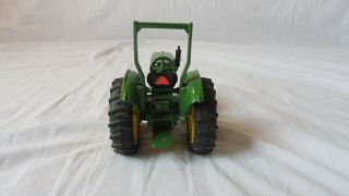 ERTL John Deer Tractor 1:16 Scale Die - cast model 3