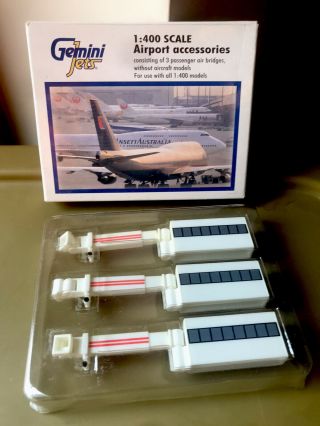 Gemini Jets 1:400 Airport Accessories 3 Jetways